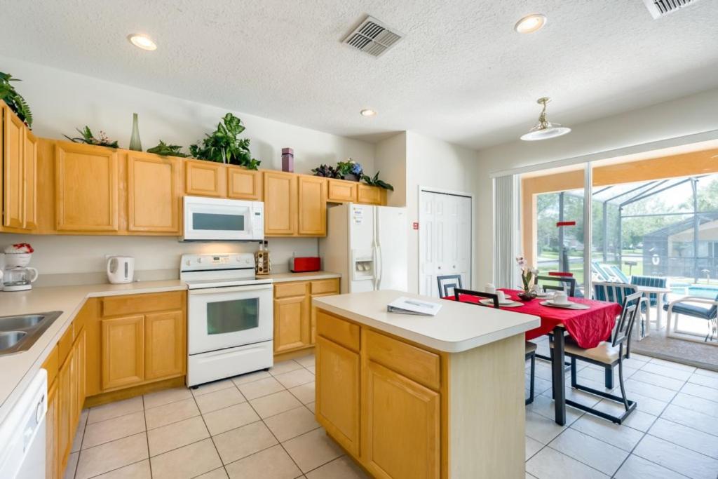 SS240071 - Emerald Island Resort - 7 Bed 4 Baths Villa Main image 1